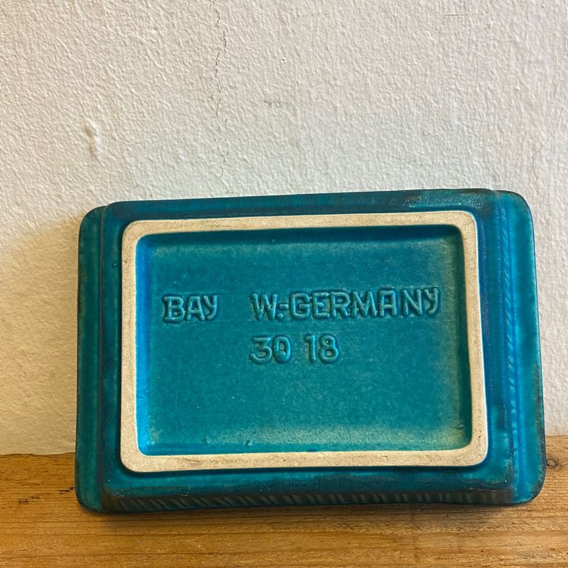 Bay 30-18, turkis fat