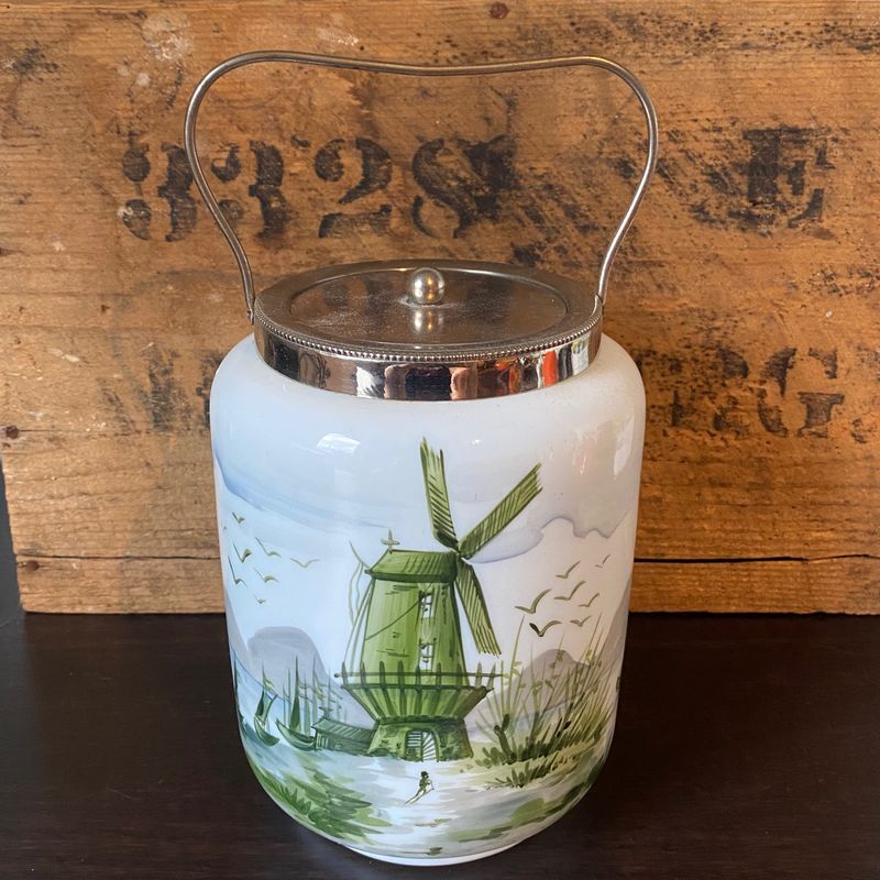 Antikk kjeksboks i glass