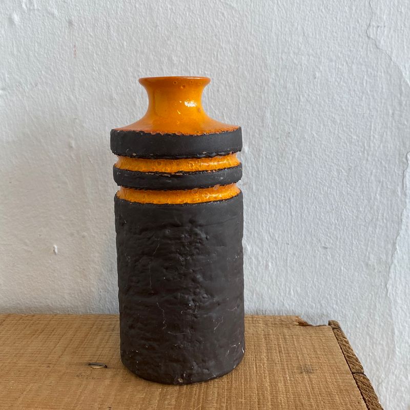 Haldesleben, fat lava vase 3087B